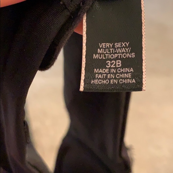 Victoria’s Secret Strapless Push-up Bra - Picture 3 of 3